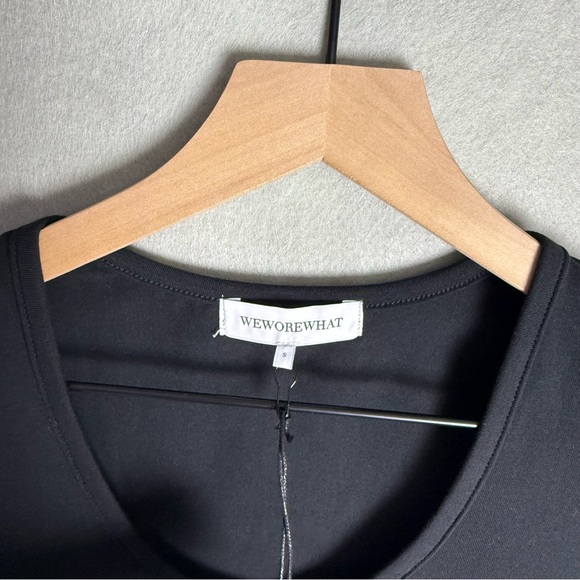 Brand New WeWoreWhat Cropped Baby V-Neck Short Sleeve T-Shirt in Black NWT - Picture 4 of 10